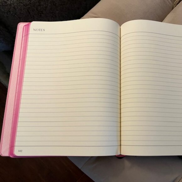 BNWT - Sofia Coppola - The Important Flowers Planner 2025 - Picture 10 of 10